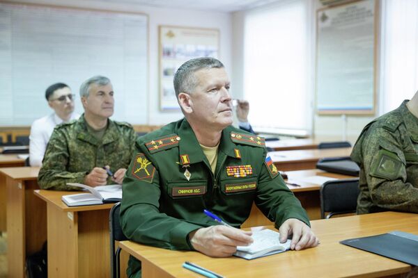 Статс-секретарь – замминистра обороны РФ Анна Цивилева проверила организацию предоставления мер соцподдержки военнослужащим ЮВО - Sputnik Казахстан