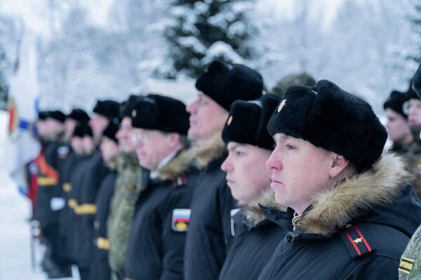 В морском инженерном полку Северного флота открыли памятник участникам СВО - Sputnik Казахстан