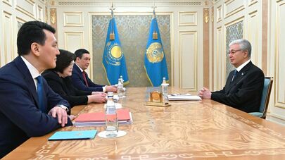  Касым-Жомарт Токаев принял членов Конституционной комиссии