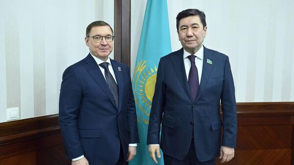 Владимир Якушев и Ерлан Кошанов  - Sputnik Казахстан