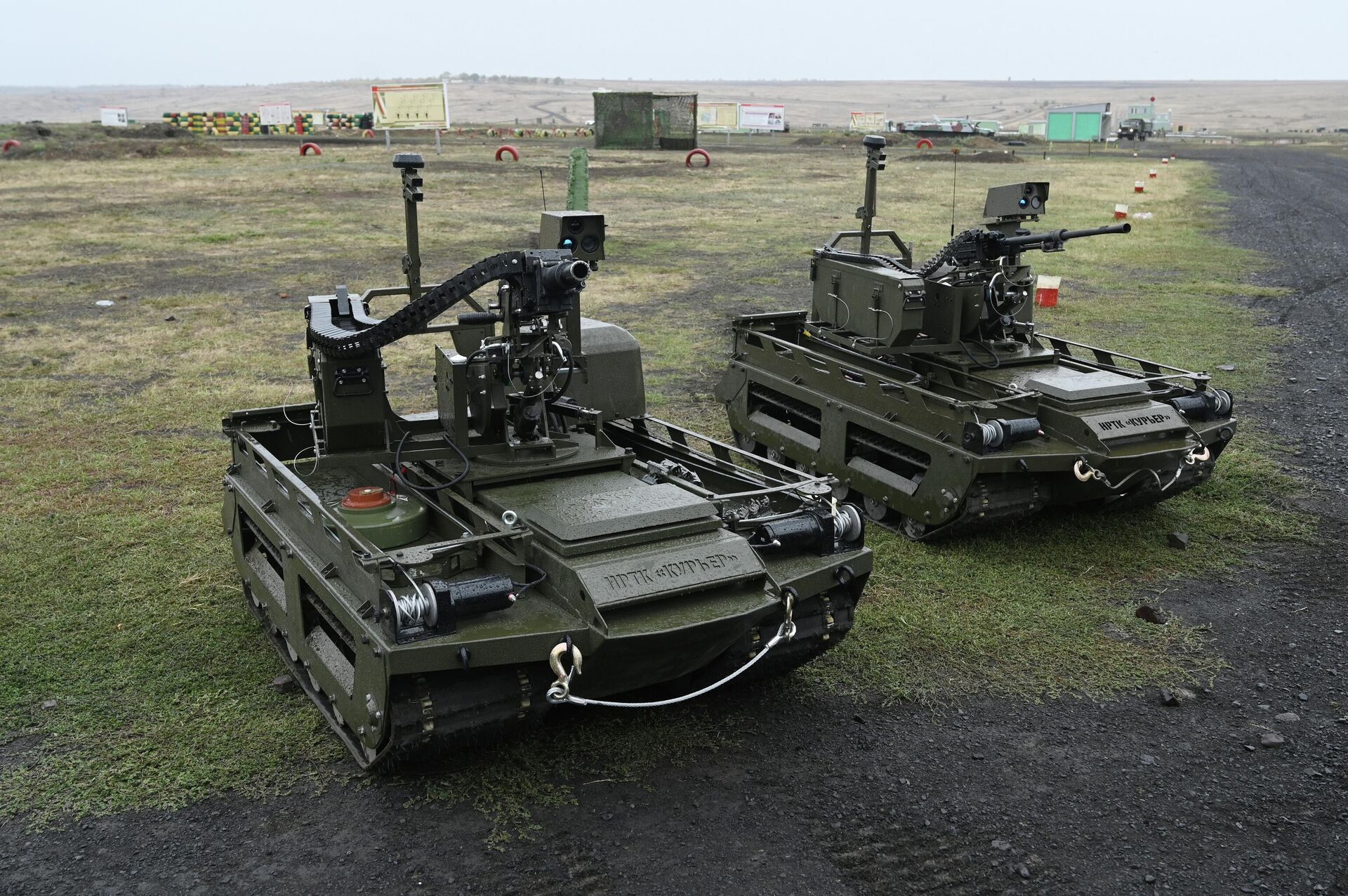 Наземный робототехнический комплекс Курьер  - Sputnik Казахстан, 1920, 31.01.2026