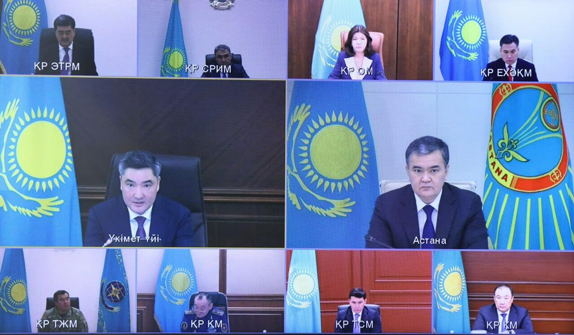 Премьер Бектенов провел совещание в правительстве - Sputnik Казахстан, 1920, 02.02.2026