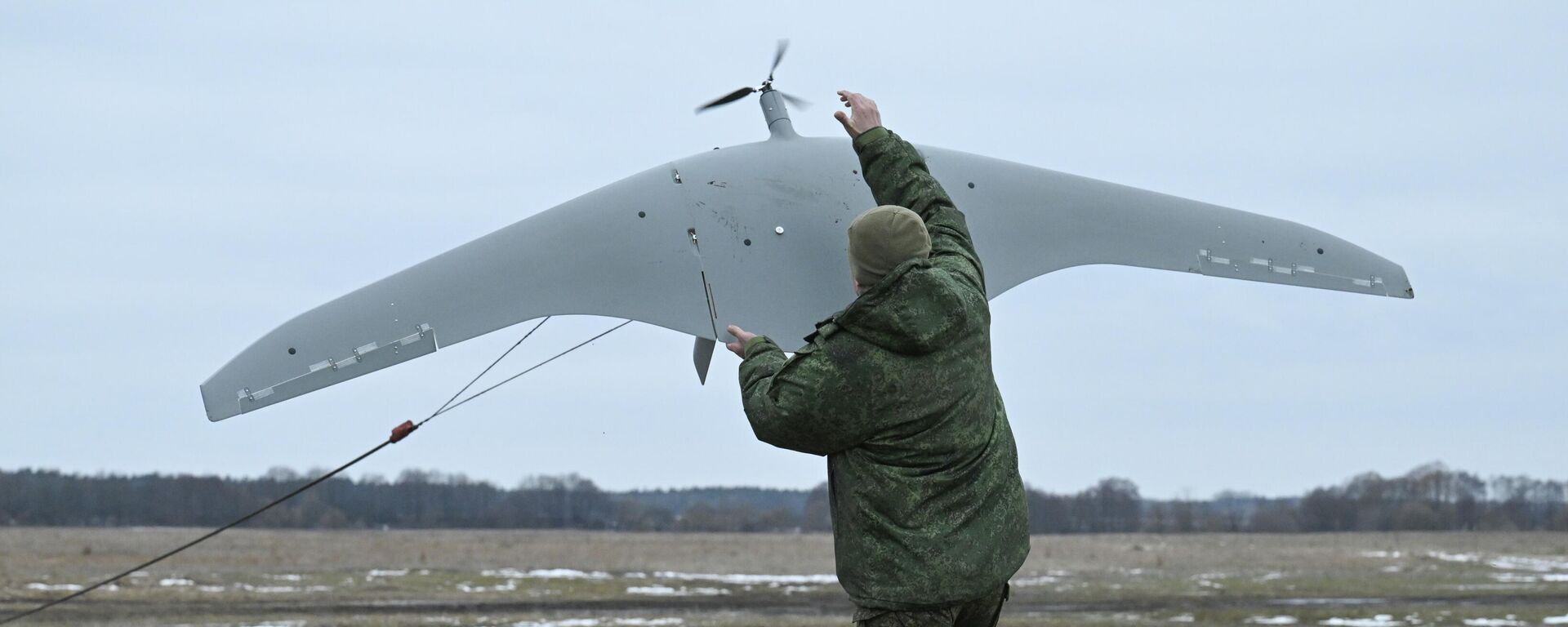 Работа военнослужащих расчета БПЛА Суперкам 40-й бригады морской пехоты группировки войск Север на Курском направлении СВО - Sputnik Казахстан, 1920, 14.03.2026