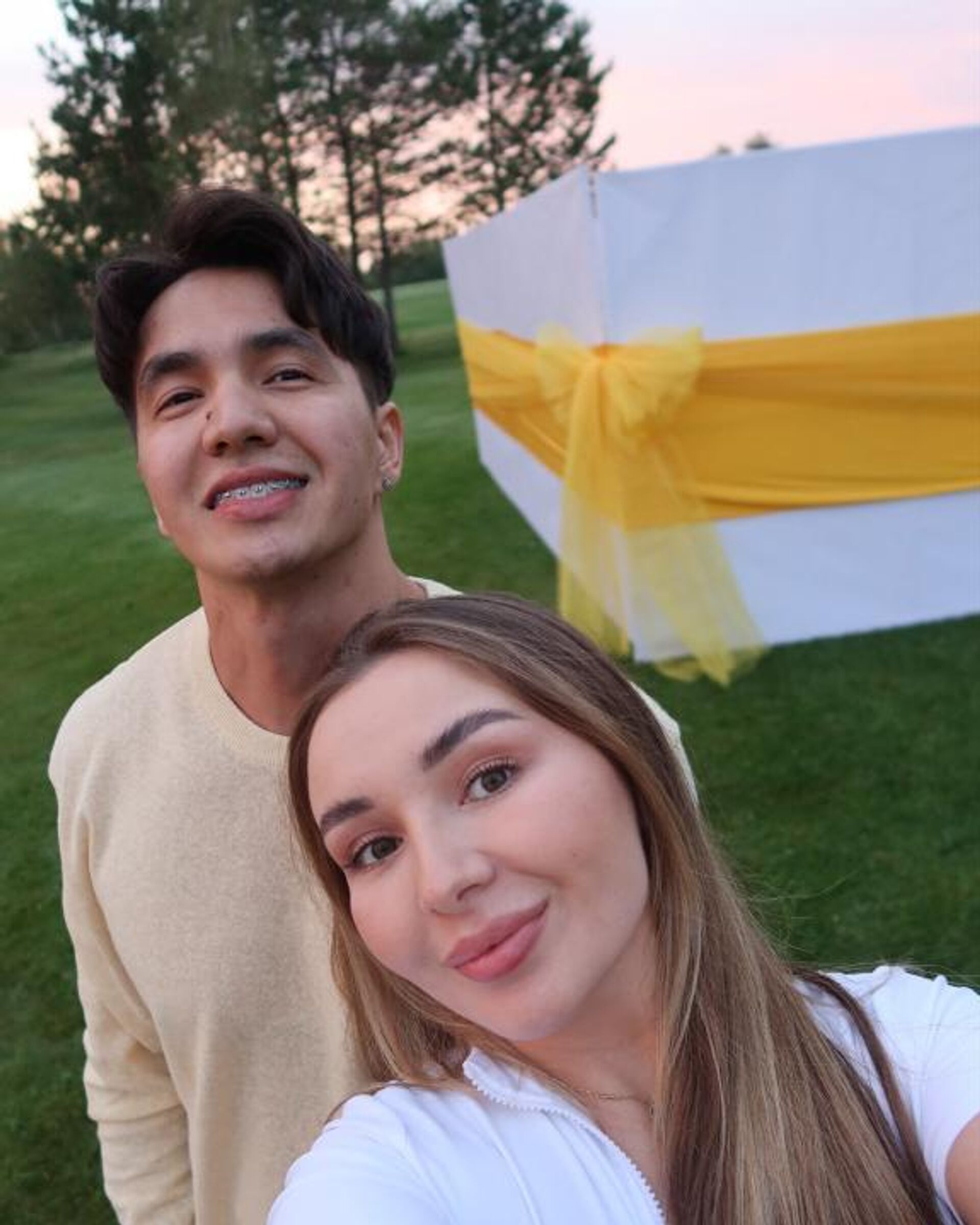 Супруги - блогеры Ерболат Жанабылов и Эльмира Толегенова - Sputnik Казахстан, 1920, 05.02.2026