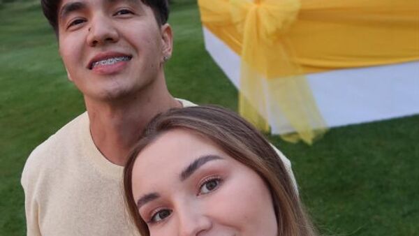 Супруги - блогеры Ерболат Жанабылов и Эльмира Толегенова - Sputnik Қазақстан