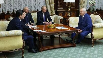 Встреча президента Беларуси Александра Лукашенко с председателем мажилиса Казахстана Ерланом Кошановым