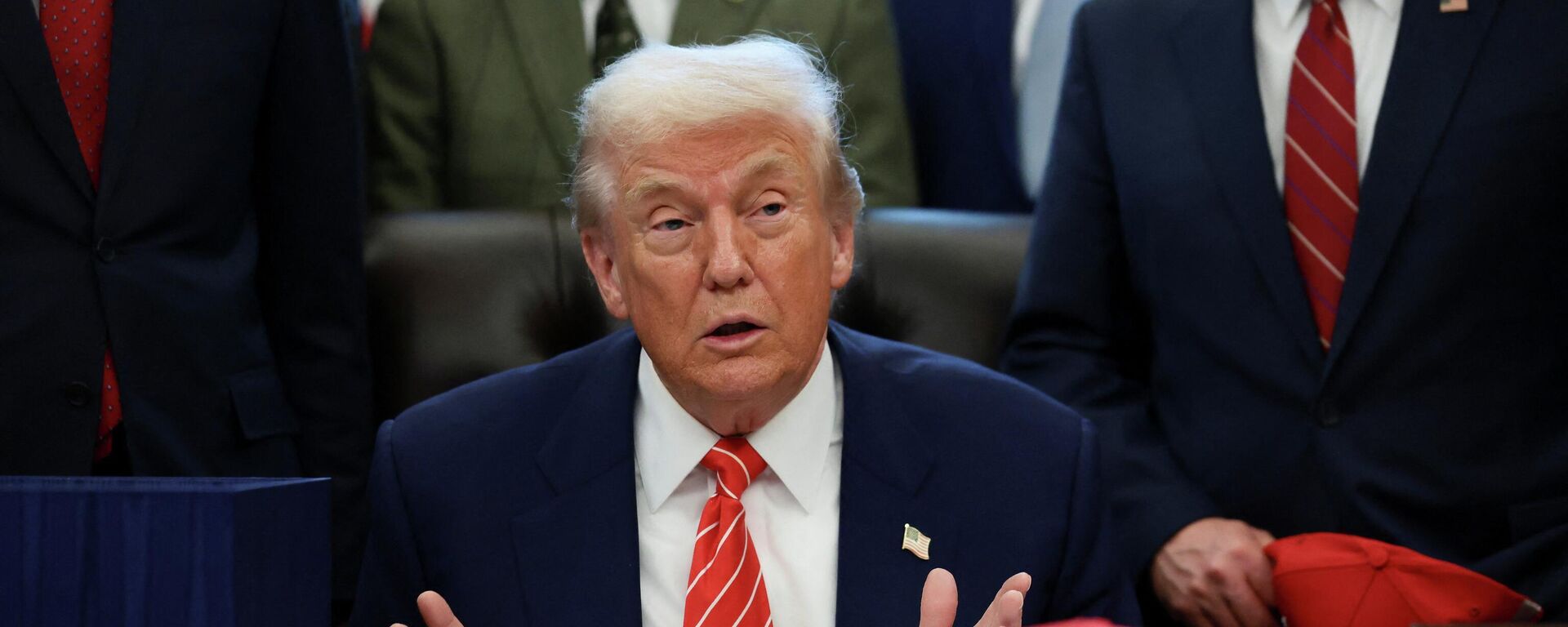 Дональд Трамп - Sputnik Казахстан, 1920, 06.02.2026