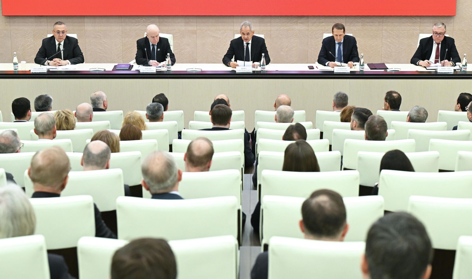 Презентация в Москве документальных сборников Республики – фронту 1941-1945 Презентация в Москве документальных сборников Республики – фронту 1941-1945 - Sputnik Казахстан, 1920, 06.02.2026