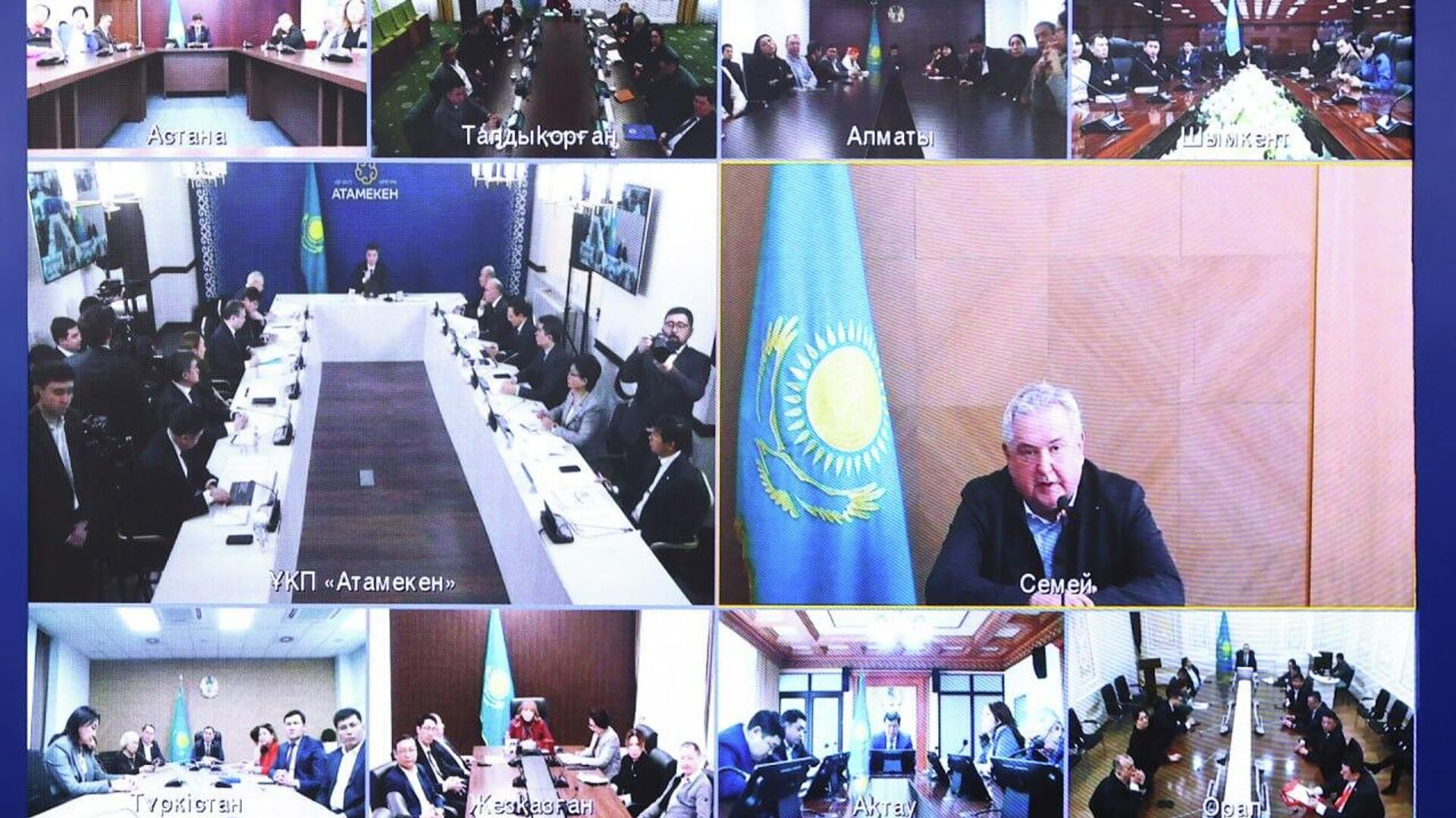 Премьер Казахстана Олжас Бектенов провел совещание по вопросам развития предпринимательства - Sputnik Казахстан, 1920, 06.02.2026