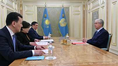 Токаеву рассказали о текущей работе Комиссии над проектом новой Конституции страны