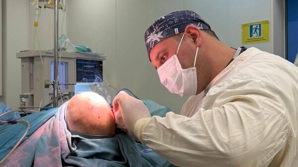 Жамбыл облыстық көпбейінді балалар ауруханасында бір жастағы балаға күрделі ота жасалды - Sputnik Қазақстан