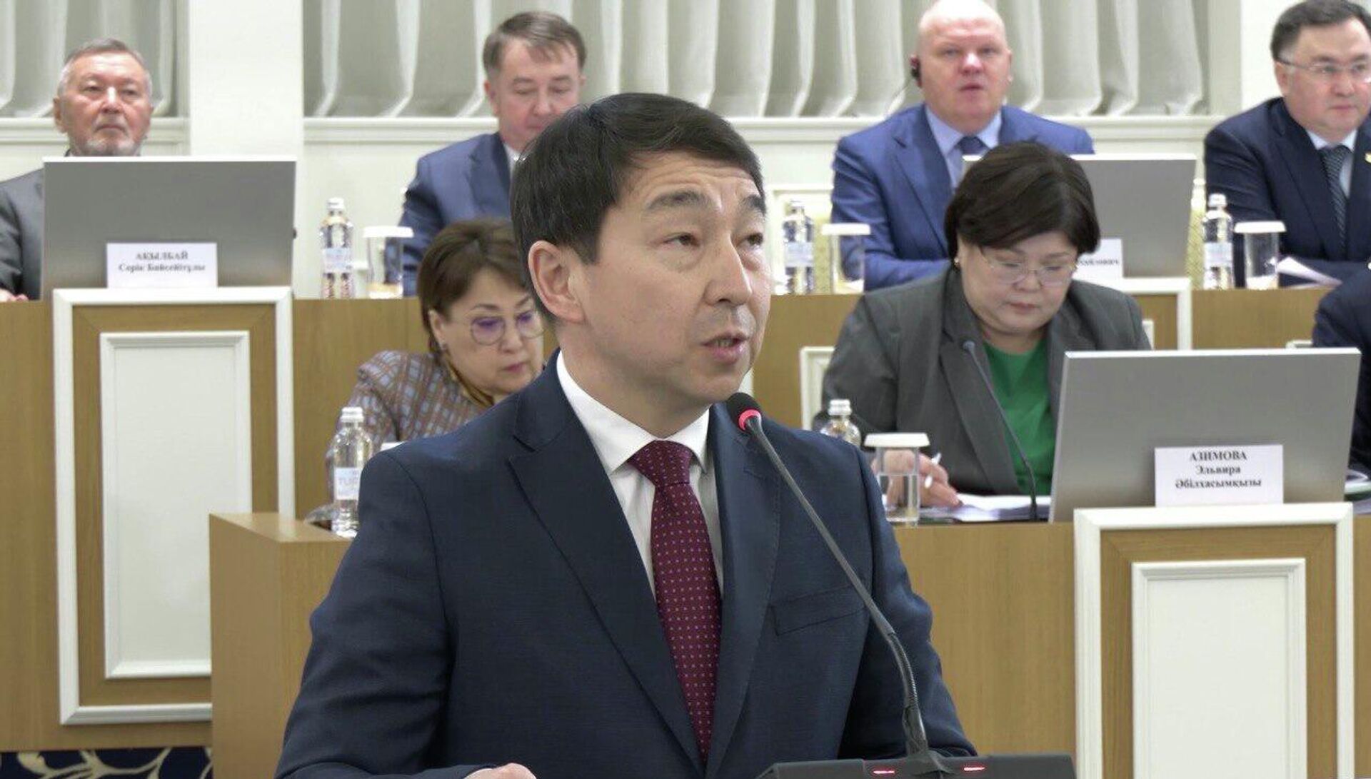 зампредседателя Конституционного Суда Бакыт Нурмуханов - Sputnik Казахстан, 1920, 07.02.2026