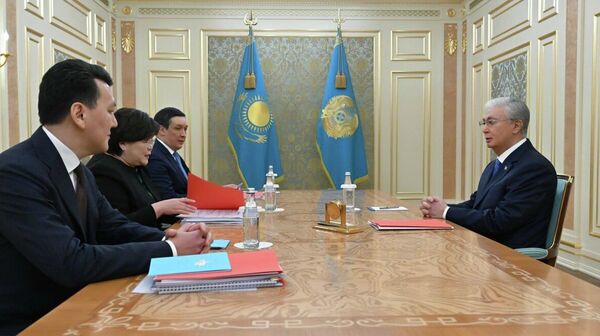 Конституциялық комиссия Мемлекет басшысына жаңа Конституцияның қорытынды жобасын ұсынды - Sputnik Қазақстан