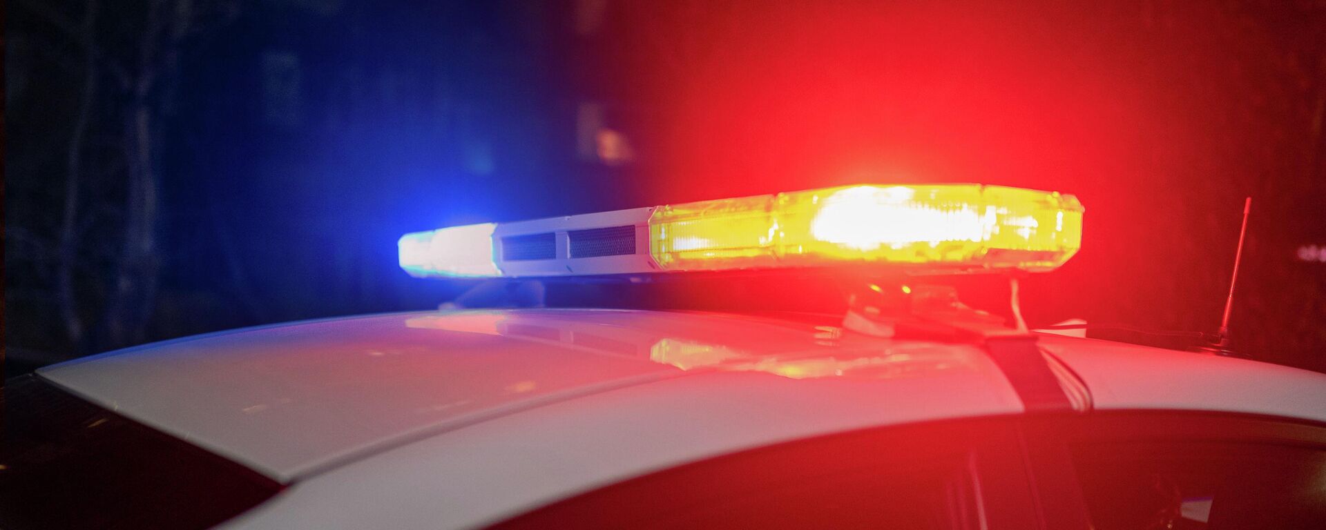 Колонну из 200 автомобилей сопроводили полицейские в Восточно-Казахстанской области  - Sputnik Казахстан, 1920, 11.02.2026