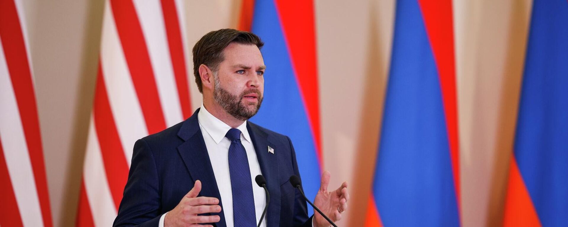 Джей Ди Вэнс - Sputnik Казахстан, 1920, 14.04.2026