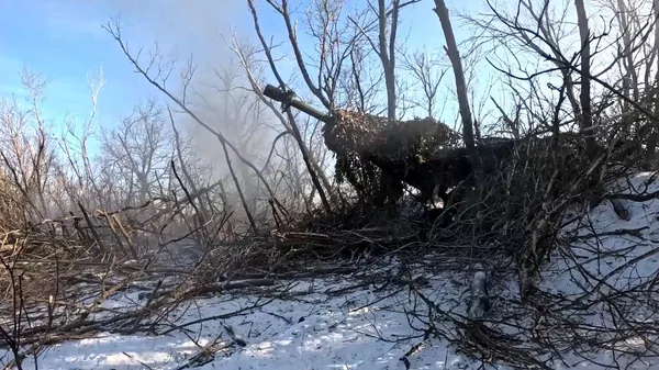 Артиллерия 90-й гвардейской танковой дивизии группировки войск Центр - Sputnik Казахстан