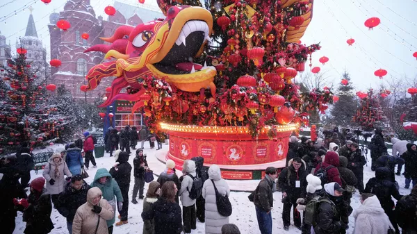 Ресейдегі Ай күнтізбесі бойынша Жаңа жыл мерекесін тойлау - Sputnik Қазақстан