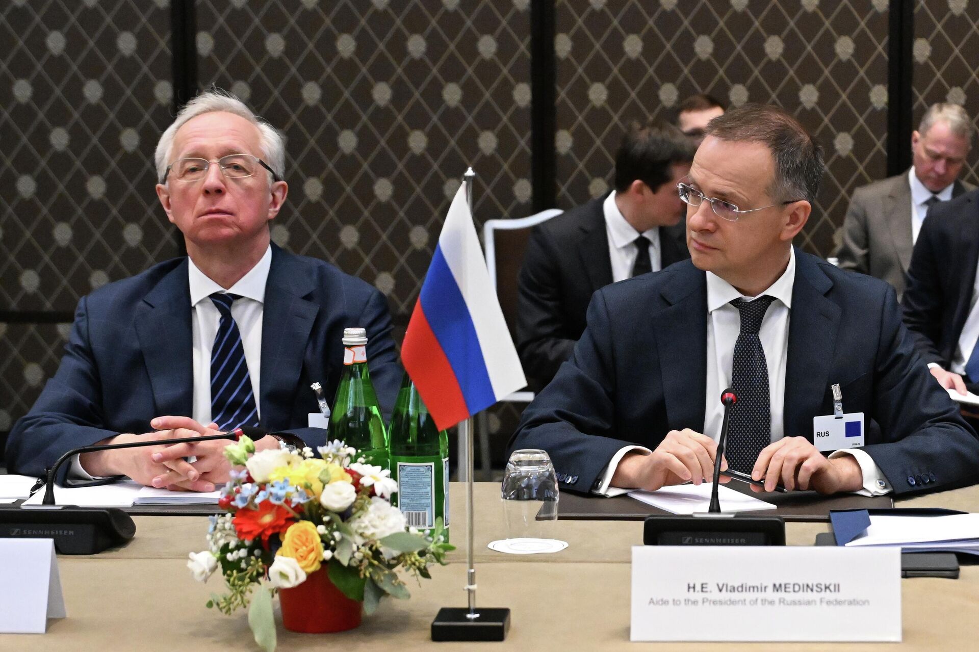 Трехсторонние переговоры РФ, США и Украины в Женеве Трехсторонние переговоры РФ, США и Украины в Женеве - Sputnik Казахстан, 1920, 18.02.2026