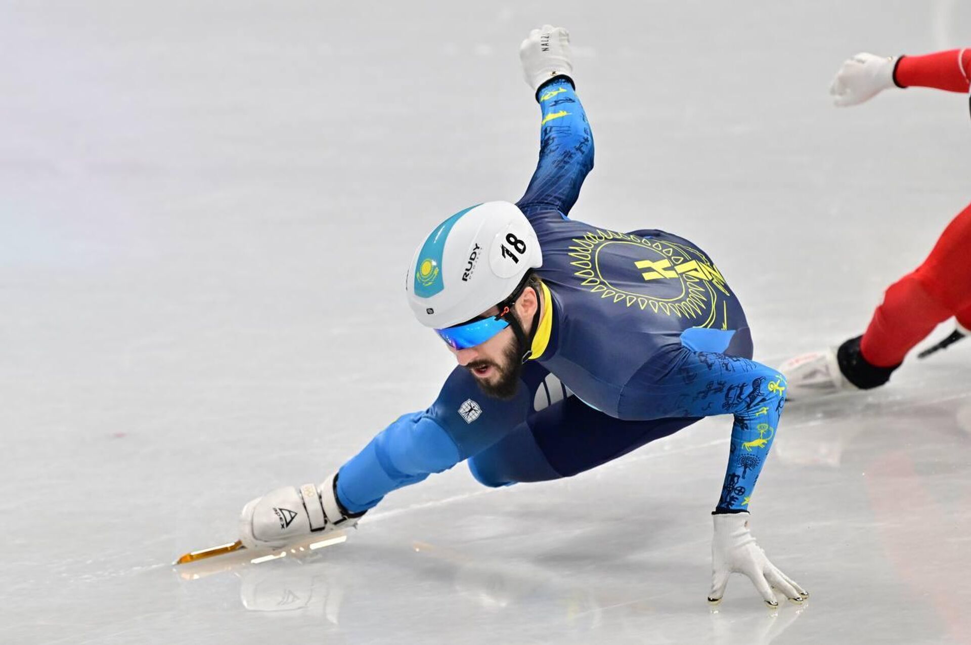 Казахстанский шорт-трекист Денис Никиша  - Sputnik Казахстан, 1920, 19.02.2026