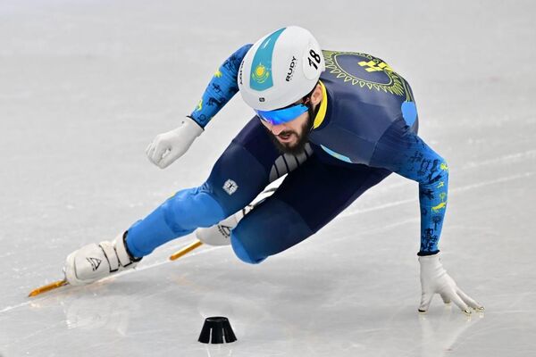 Казахстанский шорт-трекист Денис Никиша Казахстанский шорт-трекист Денис Никиша - Sputnik Казахстан