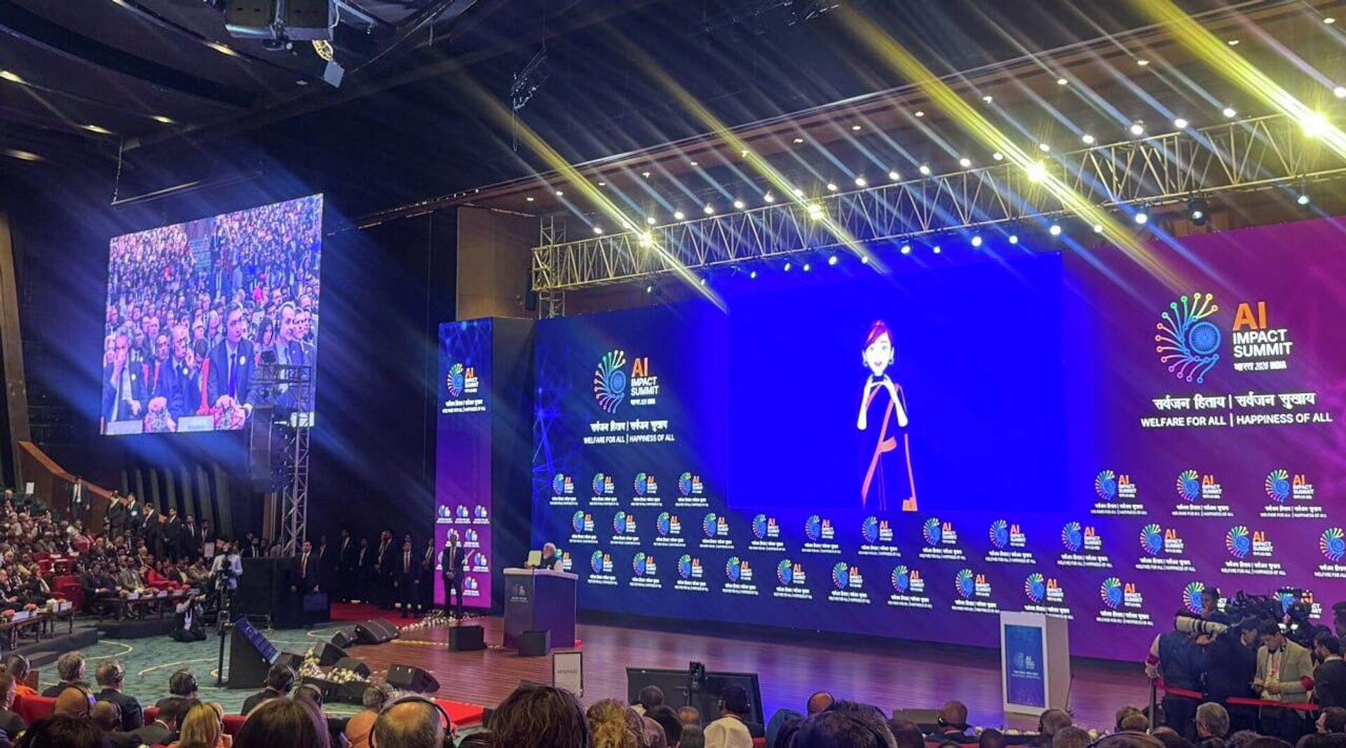 Премьер Казахстана Олжас Бектенов принял участие в India AI Impact Summit 2026 - Sputnik Казахстан, 1920, 19.02.2026