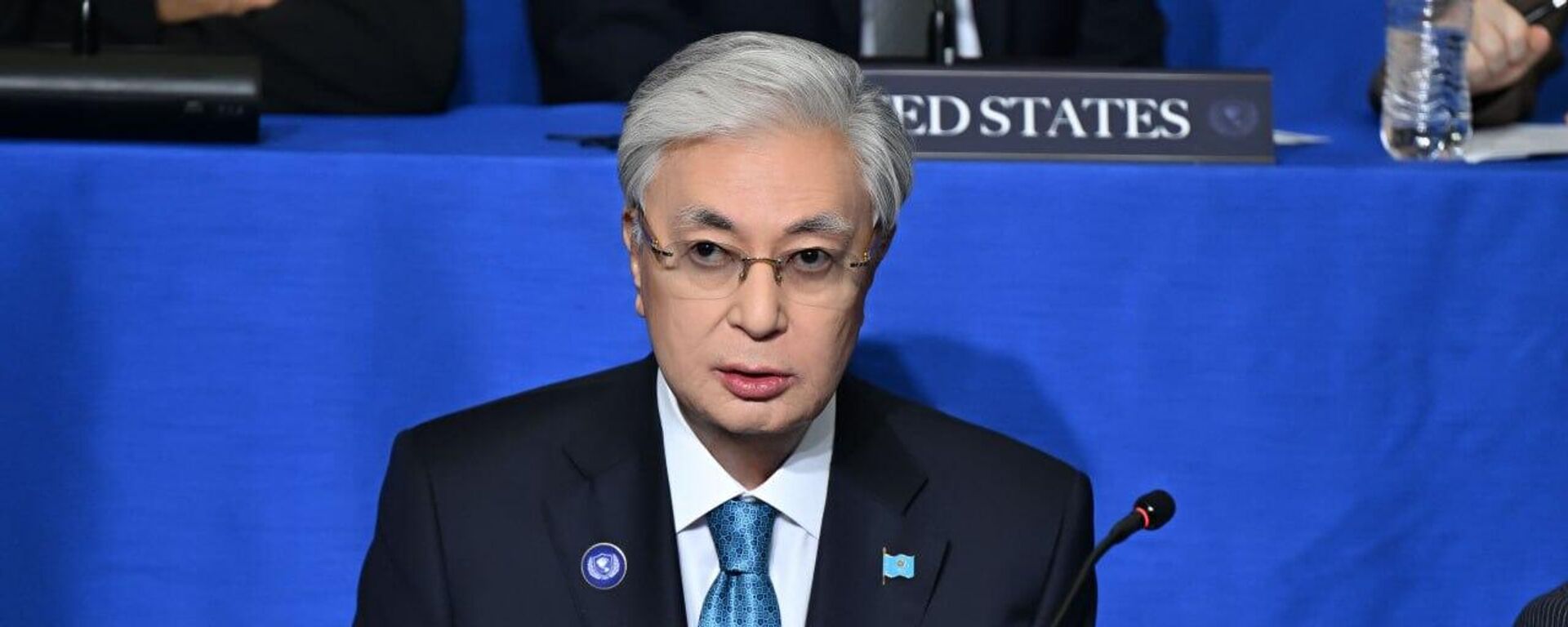 Токаев на заседании Совета мира в Вашингтоне - Sputnik Казахстан, 1920, 19.02.2026