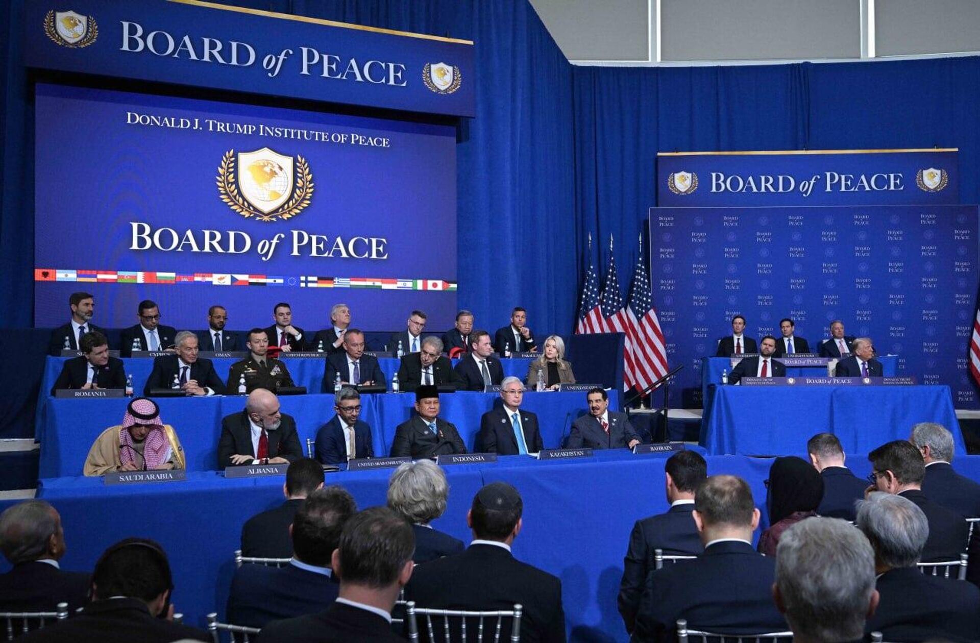 Заседание Совета мира в Вашингтоне Заседание Совета мира в Вашингтоне - Sputnik Казахстан, 1920, 19.02.2026