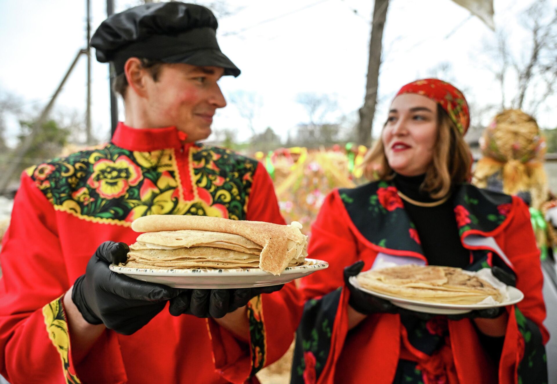 Празднование Масленицы в России - Sputnik Казахстан, 1920, 21.02.2026