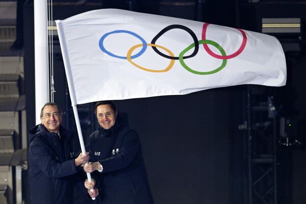 Церемония закрытия XXV Олимпийских игр в Вероне Церемония закрытия XXV Олимпийских игр в Вероне - Sputnik Казахстан