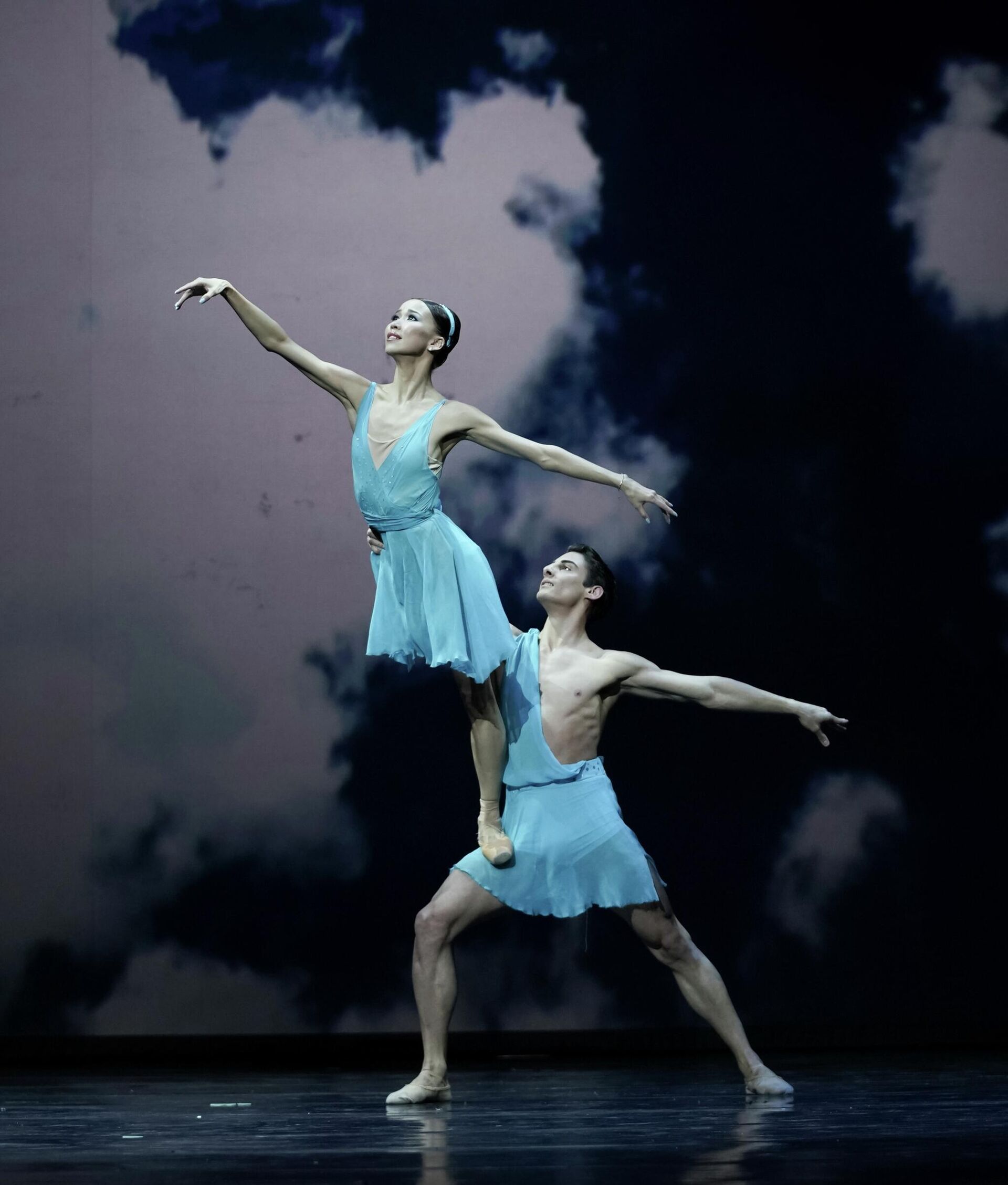 В программе — фрагменты из культовых классических и неоклассических спектаклей - Sputnik Казахстан, 1920, 23.02.2026