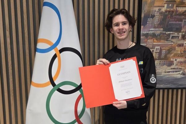 Михаил Шайдоров Лозаннадағы Олимпиада үйінде қолтаңба қалдырды - Sputnik Қазақстан