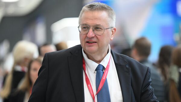 Алексей Оверчук - заместитель председателя правительства РФ - Sputnik Казахстан