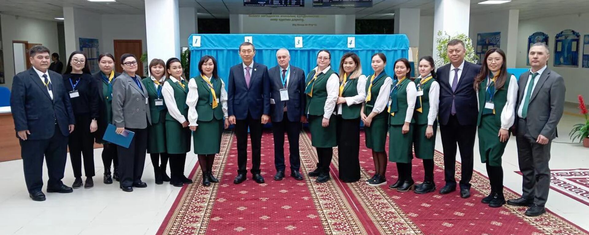 Долгосрочные наблюдатели от СНГ на референдуме в Казахстане посетили ряд территориальных и участковых избирательных комиссий - Sputnik Казахстан, 1920, 28.02.2026