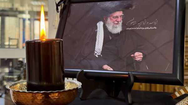 Ситуация в посольстве Ирана в Астане в связи с убийством лидера Али Хаменеи - Sputnik Казахстан