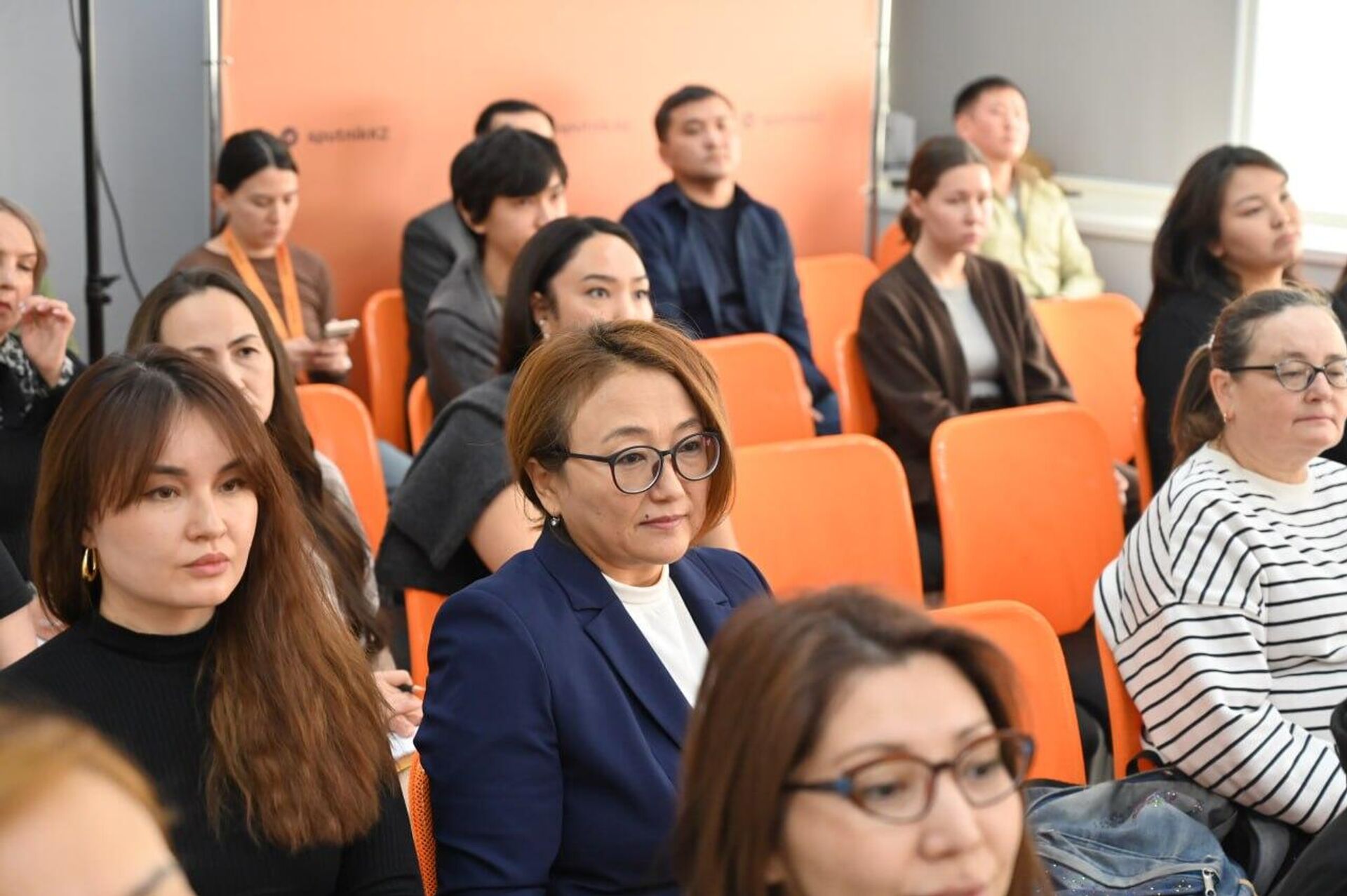 Модуль SputnikPro на тему: Соцсети и видео. Как сделать так, чтобы ваш контент смотрели прошел в Sputnik Казахстан - Sputnik Казахстан, 1920, 04.03.2026