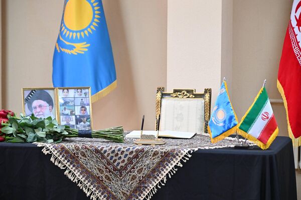 Мәулен Әшімбаев президент Қасым-Жомарт Тоқаевтың атынан Иран халқына көңіл айтты - Sputnik Қазақстан