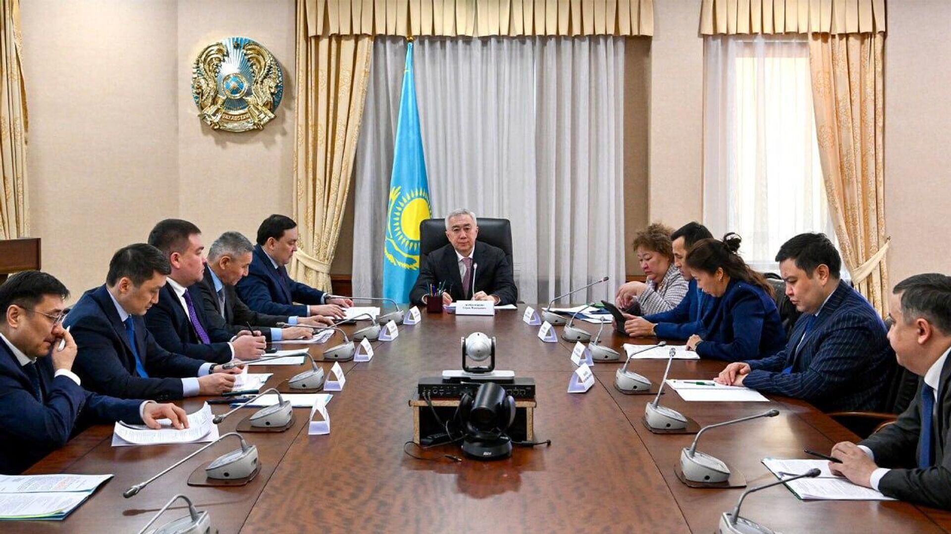 Заседание Межведомственной комиссии по вопросам внешней торговли прошло в правительстве Казахстана - Sputnik Казахстан, 1920, 06.03.2026