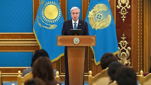 Касым-Жомарт Токаев в преддверии 8 марта наградил ряд женщин государственными наградами - Sputnik Казахстан
