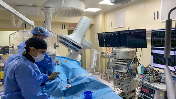 Сложную четырехчасовую операцию на сердце провели в НИИ кардиологии и внутренних болезней в Алматы  - Sputnik Казахстан