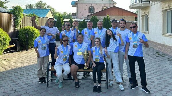 Көкшетауда ғаріп қыз спорт және қолөнермен айналысады - Sputnik Қазақстан