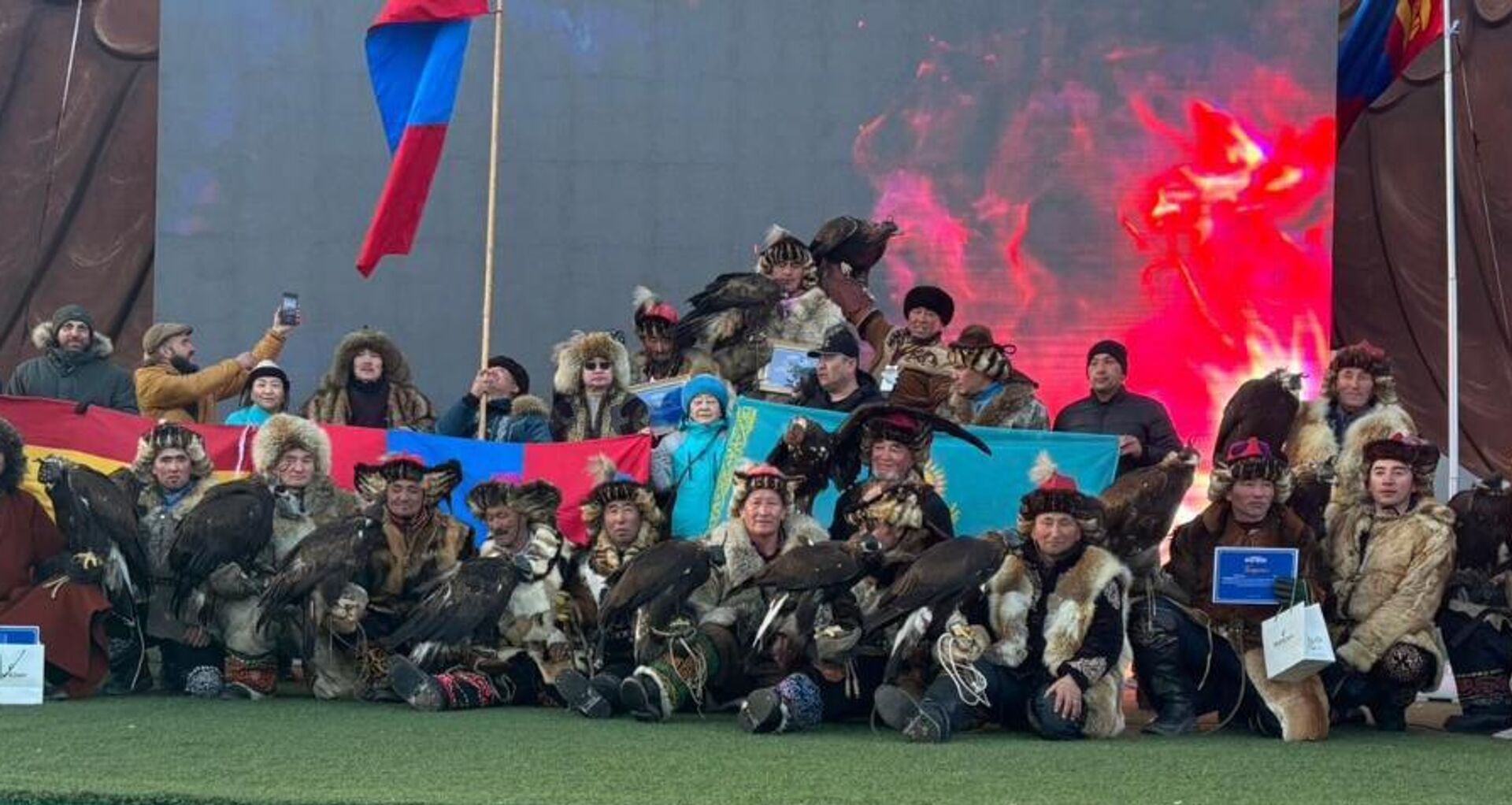 Беркутчи из Казахстана завоевал серебро чемпионата мира по охоте с ловчими птицами  - Sputnik Қазақстан, 1920, 09.03.2026