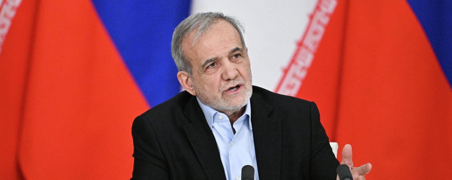 Президент Ирана Масуд Пезешкиан Президент Ирана Масуд Пезешкиан - Sputnik Казахстан, 1920, 21.08.2026