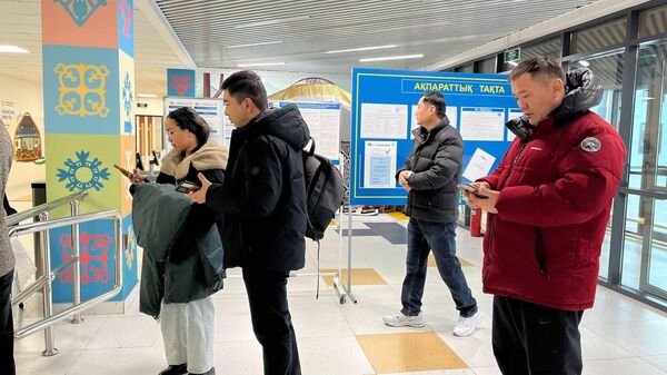 Жители села Алмалыбак Карасайского района Алматинской области на референдуме по новой Конституции Казахстана - Sputnik Казахстан