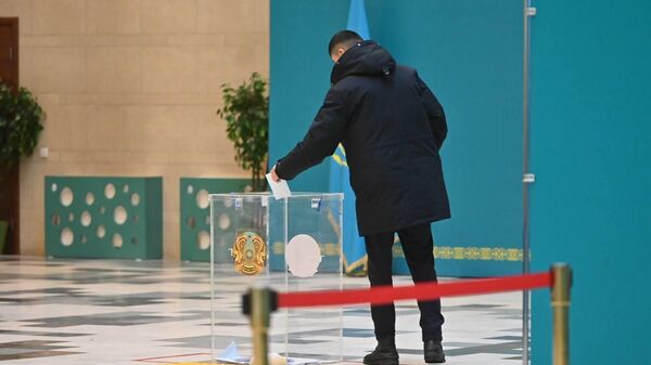 Референдум по новой Конституции Казахстана проходит в Астане  - Sputnik Қазақстан