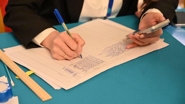 Астанадағы сайлау учаскесі - Sputnik Қазақстан