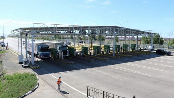 Платная дорога в Казахстане  - Sputnik Казахстан