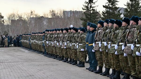 Парадный строй солдат-срочников - Sputnik Казахстан