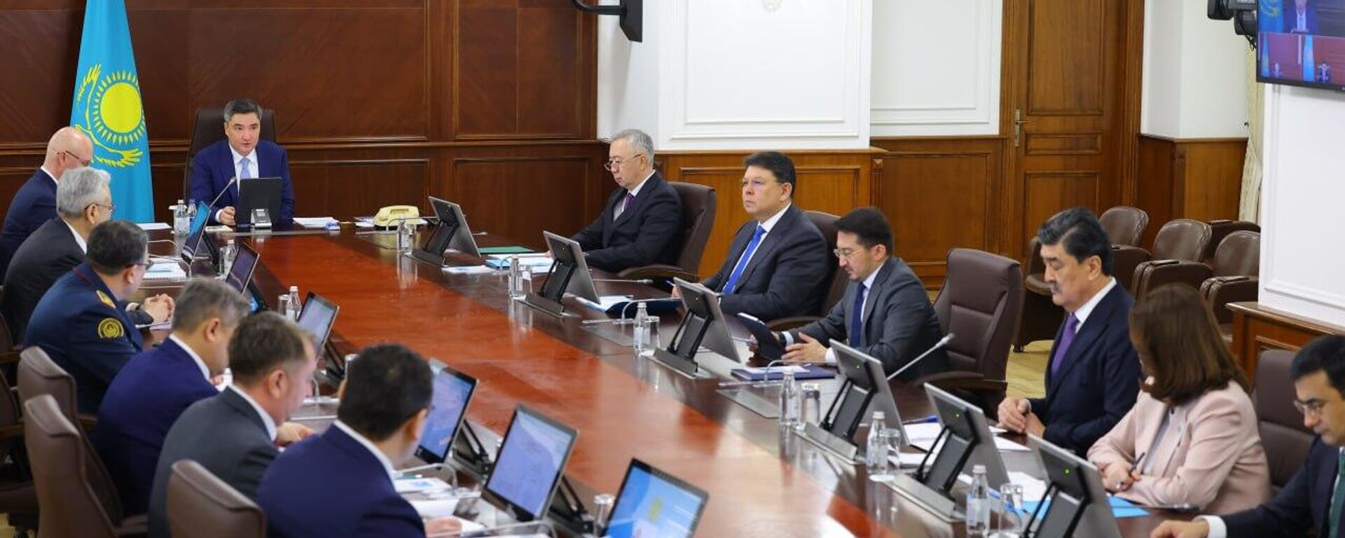 Бектенов жаңа Конституция бойынша тапсырма берді - Sputnik Қазақстан, 1920, 18.03.2026