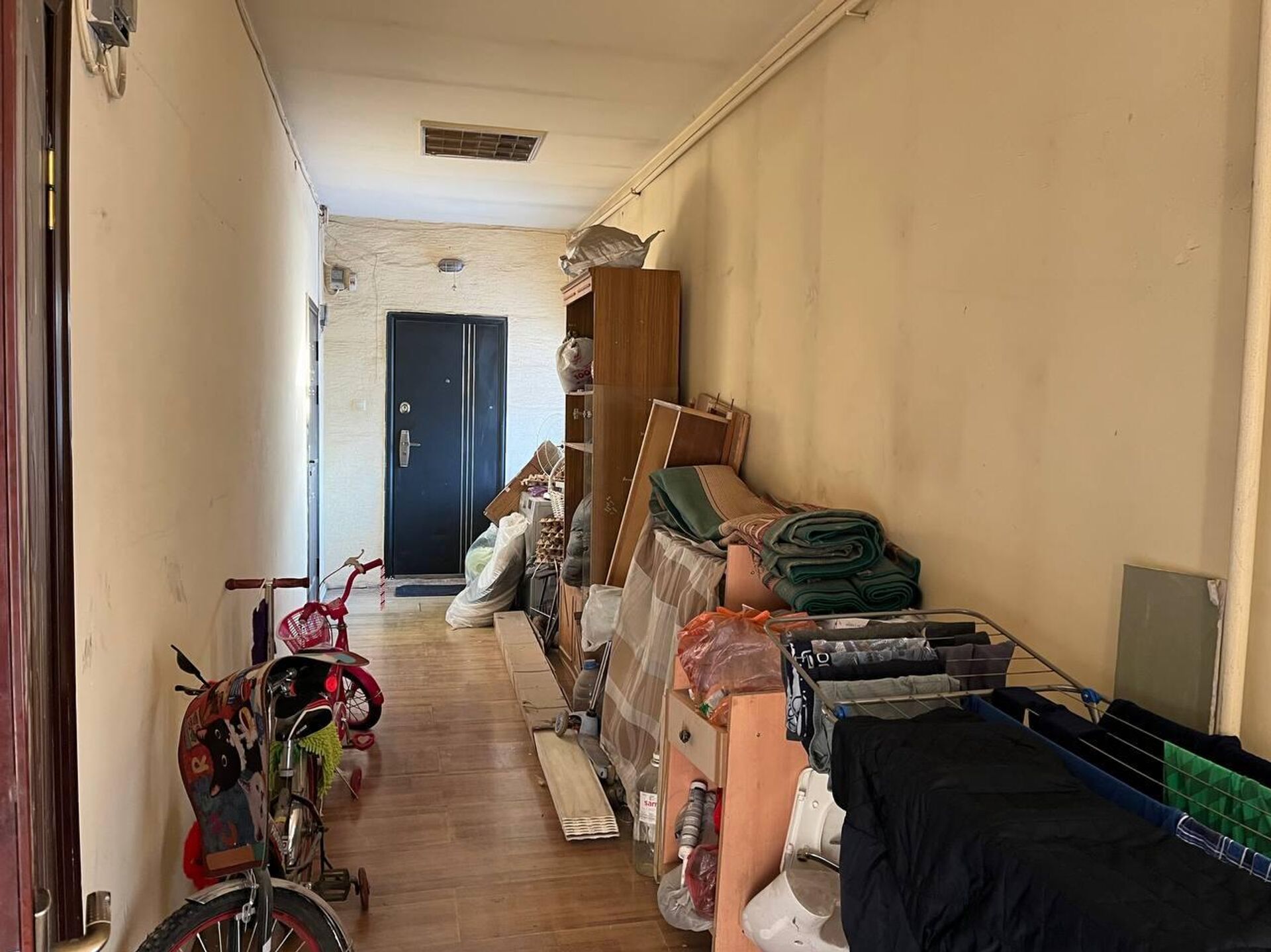 Алматыда тұрғындар мен банк арасында дау шықты - Sputnik Қазақстан, 1920, 18.03.2026