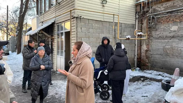 Алматыда тұрғындар мен банк арасында дау шықты - Sputnik Қазақстан